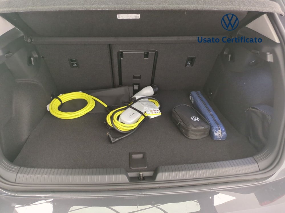 Volkswagen Golf nuova a Avellino (15)