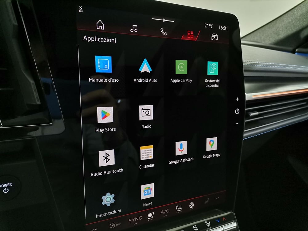 Renault Scenic E-Tech Electric usata a Salerno (16)