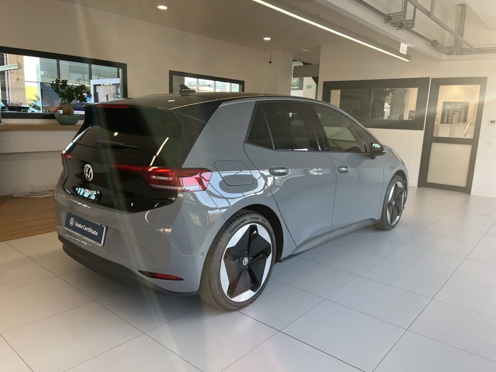 Volkswagen ID.3 nuova a Salerno (19)