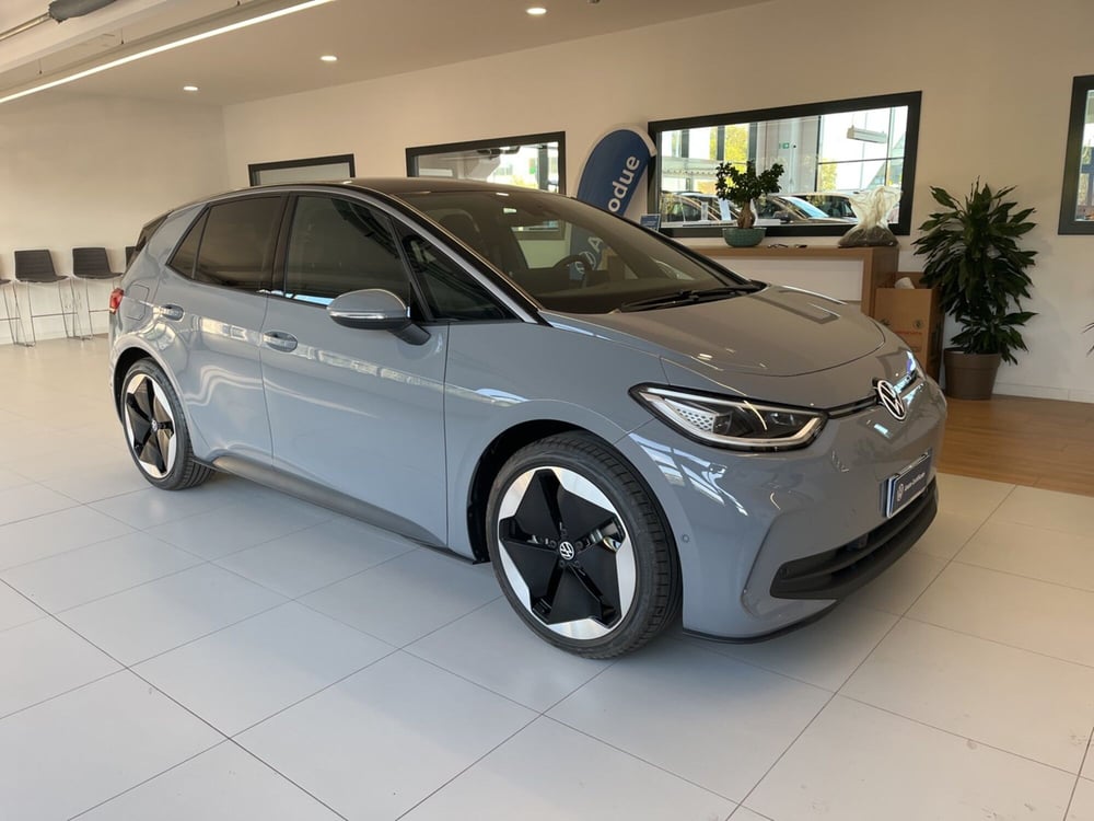 Volkswagen ID.3 nuova a Salerno (3)