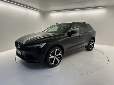 Volvo XC60 B4 (d) AWD automatico Plus Dark del 2023 usata a Bergamo