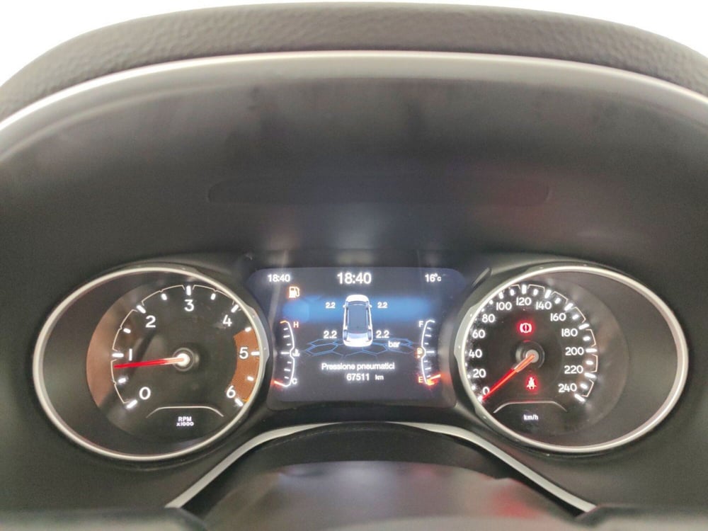 Jeep Compass usata a Massa-Carrara (15)