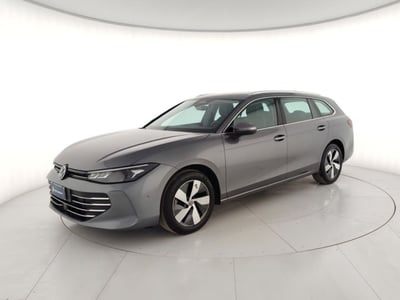 Volkswagen Passat 2.0 tdi scr Business 150cv dsg del 2024 usata a Massa