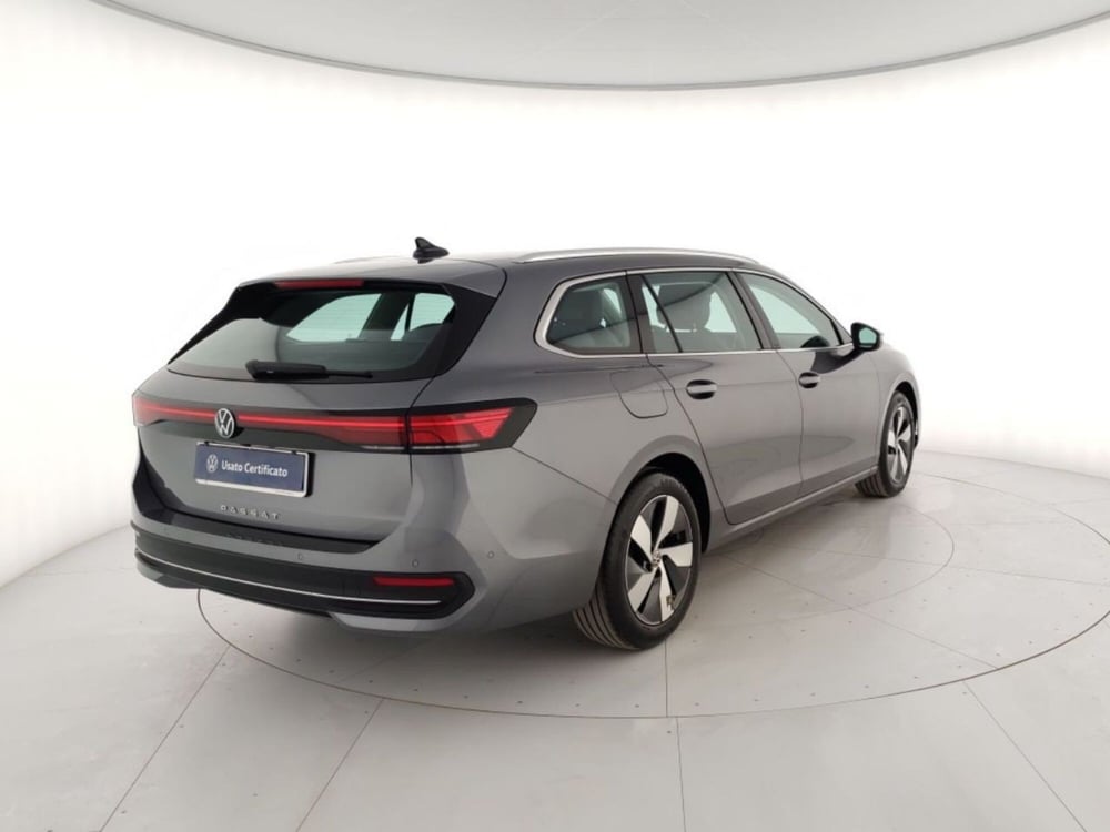Volkswagen Passat usata a Massa-Carrara (3)