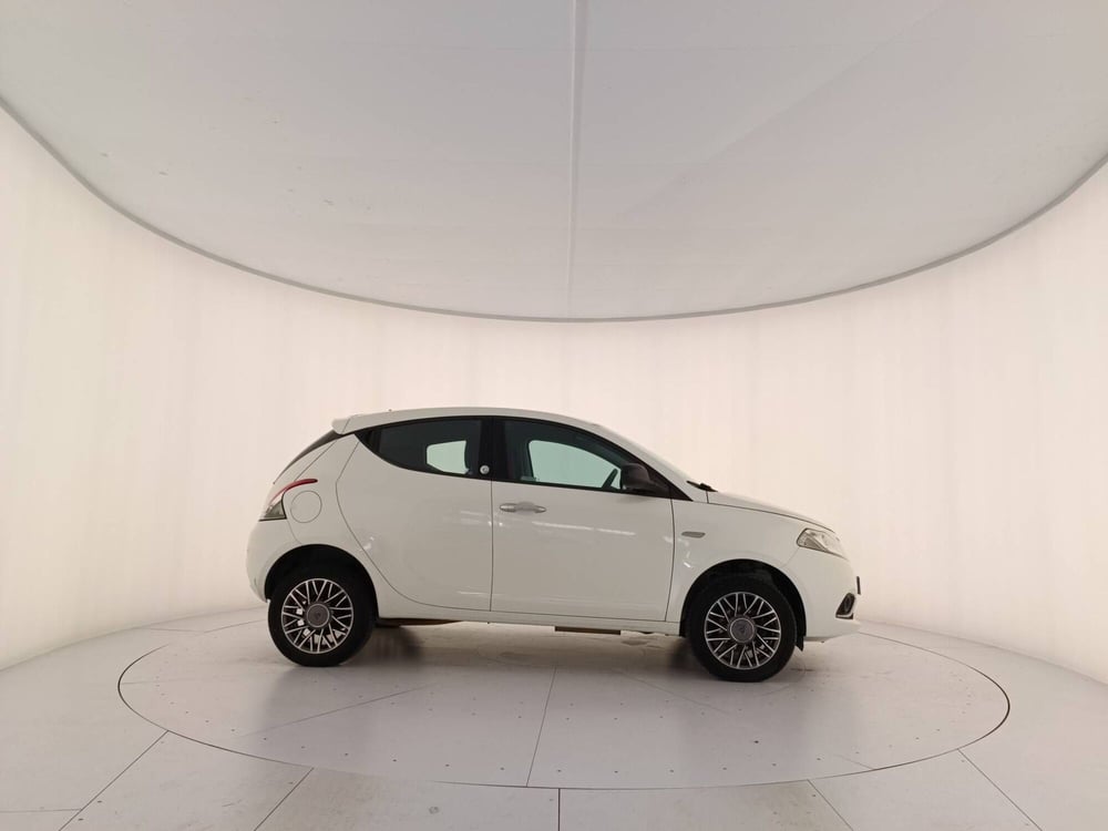 Lancia Ypsilon usata a Treviso (7)
