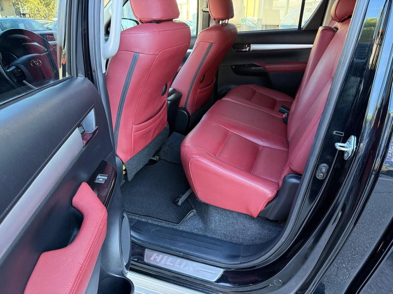 Toyota Hilux usata a Rimini (12)