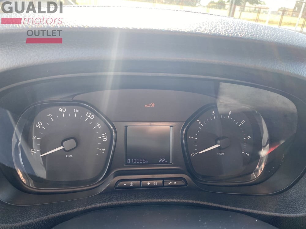 Opel Vivaro Furgone usata a Modena (10)