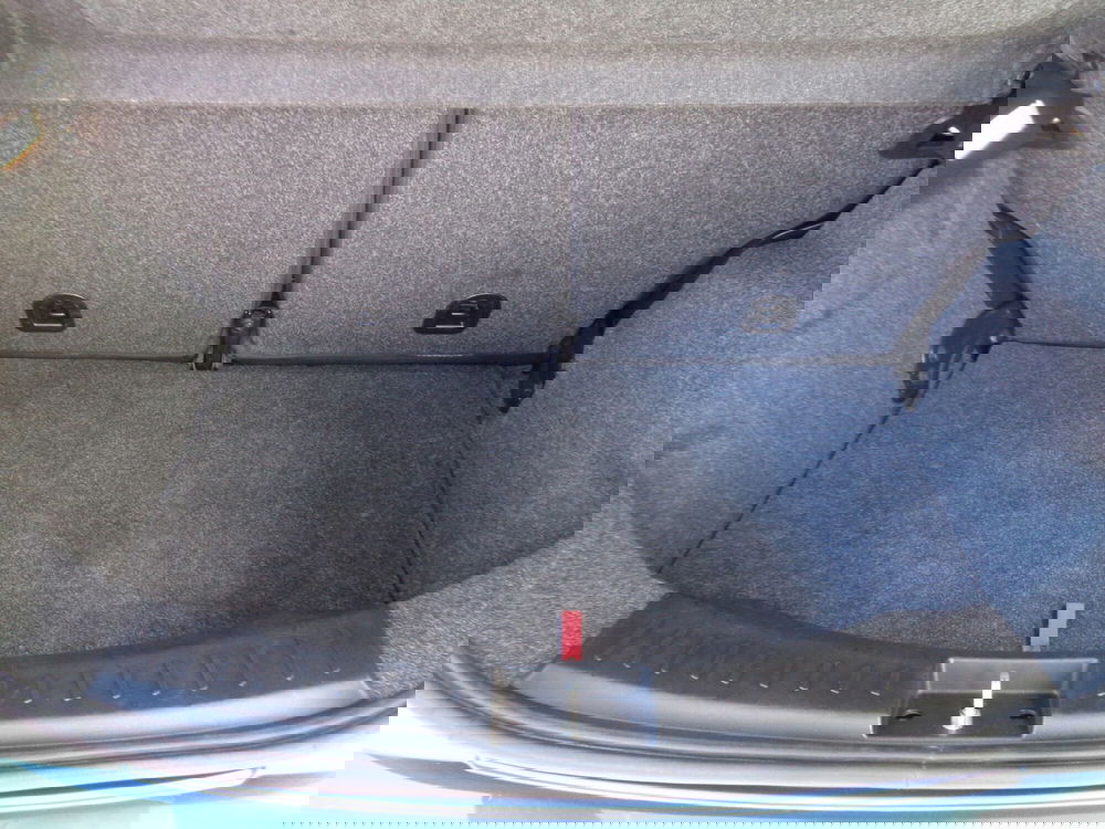 Lancia Ypsilon usata a Treviso (15)