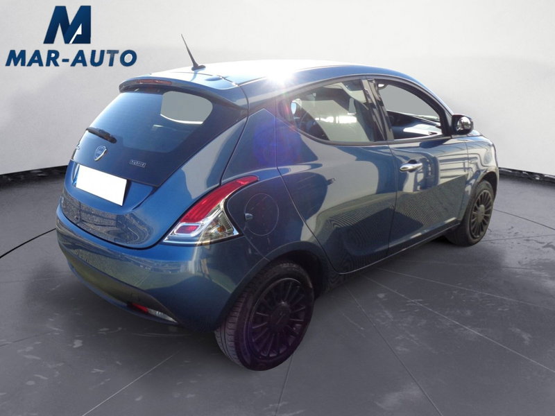 Lancia Ypsilon usata a Treviso (3)