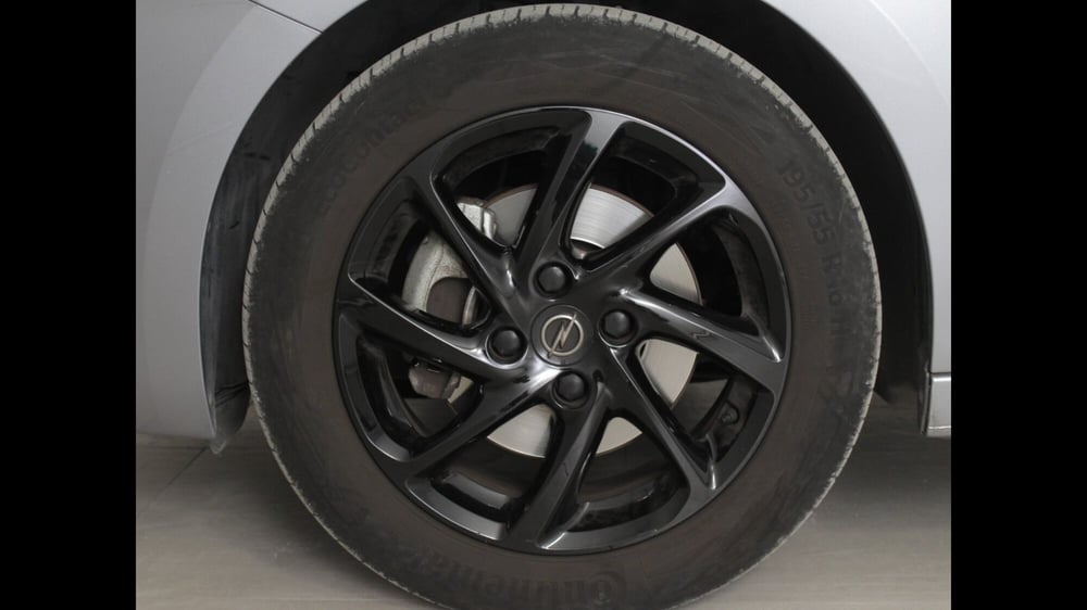 Opel Corsa usata a Palermo (13)