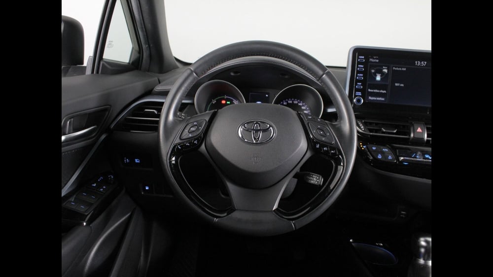 Toyota Toyota C-HR usata a Palermo (10)