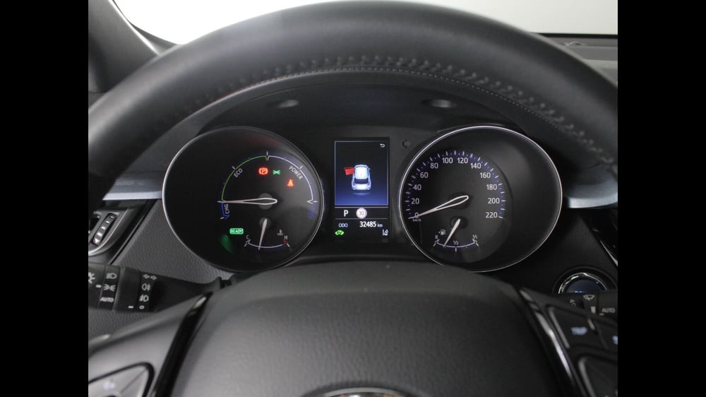 Toyota Toyota C-HR usata a Palermo (13)