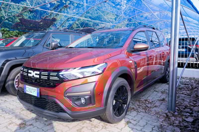 Dacia Jogger 1.0 tce Extreme UP Gpl 100cv del 2025 usata a Torino