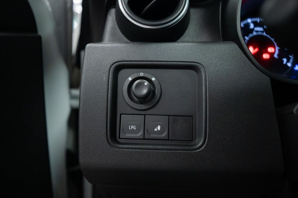 Dacia Duster usata a Torino (11)