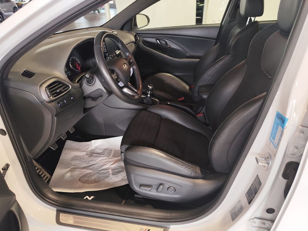 Hyundai i30 usata a Milano (17)