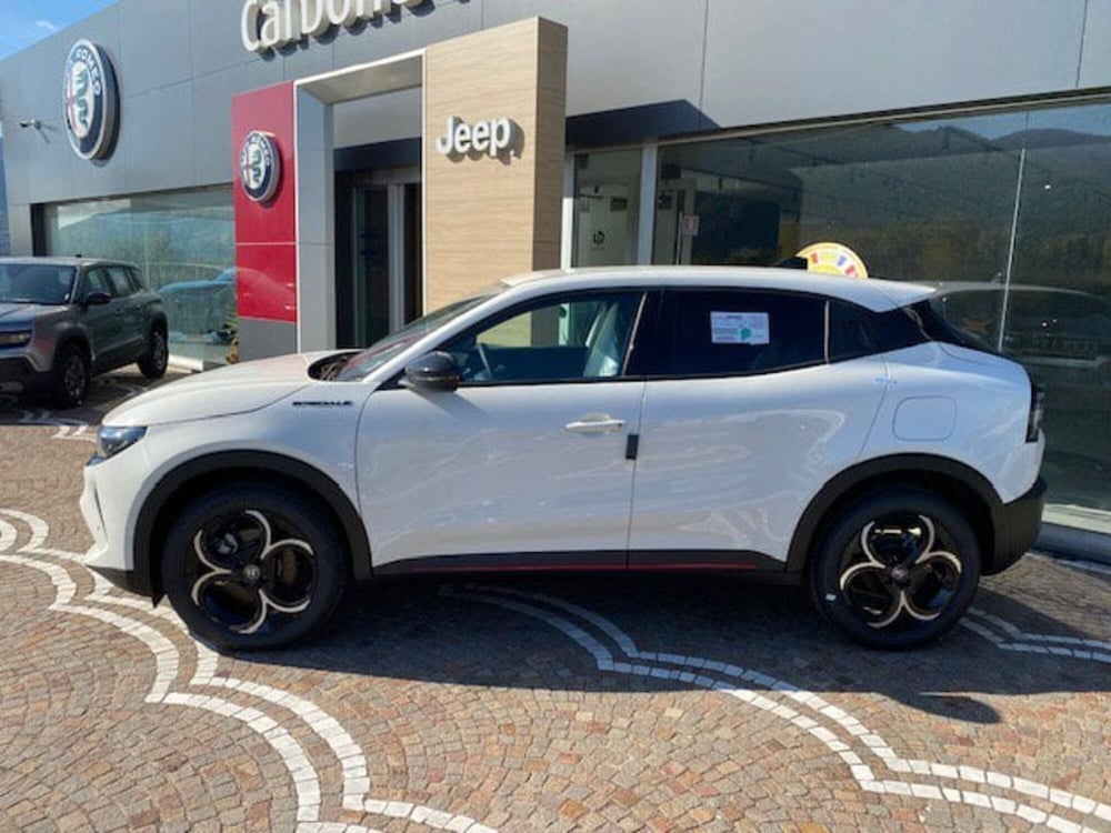 Alfa Romeo Junior nuova a Benevento (13)