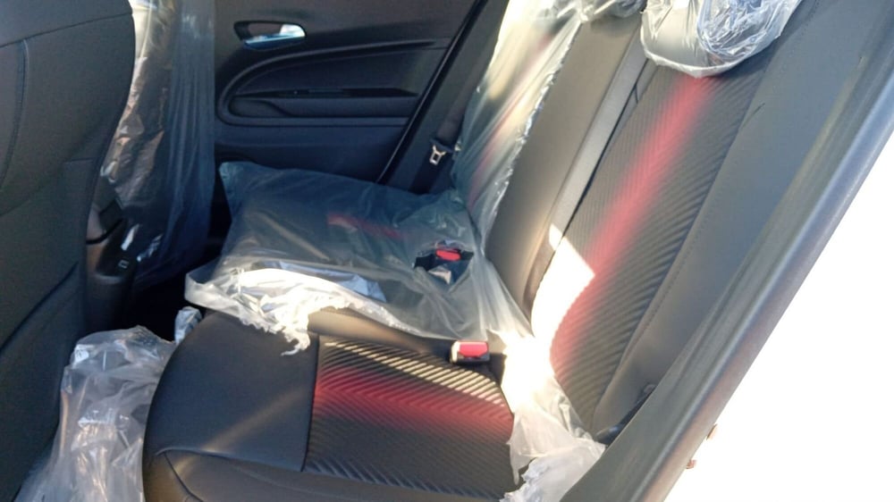Alfa Romeo Junior nuova a Benevento (17)