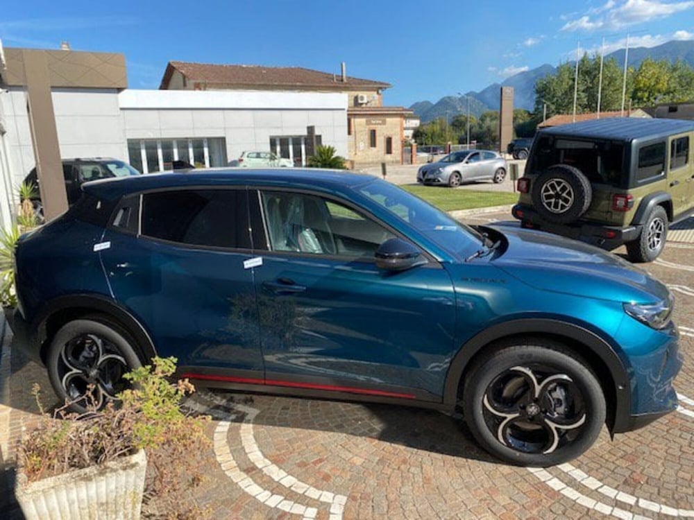 Alfa Romeo Junior nuova a Benevento (10)