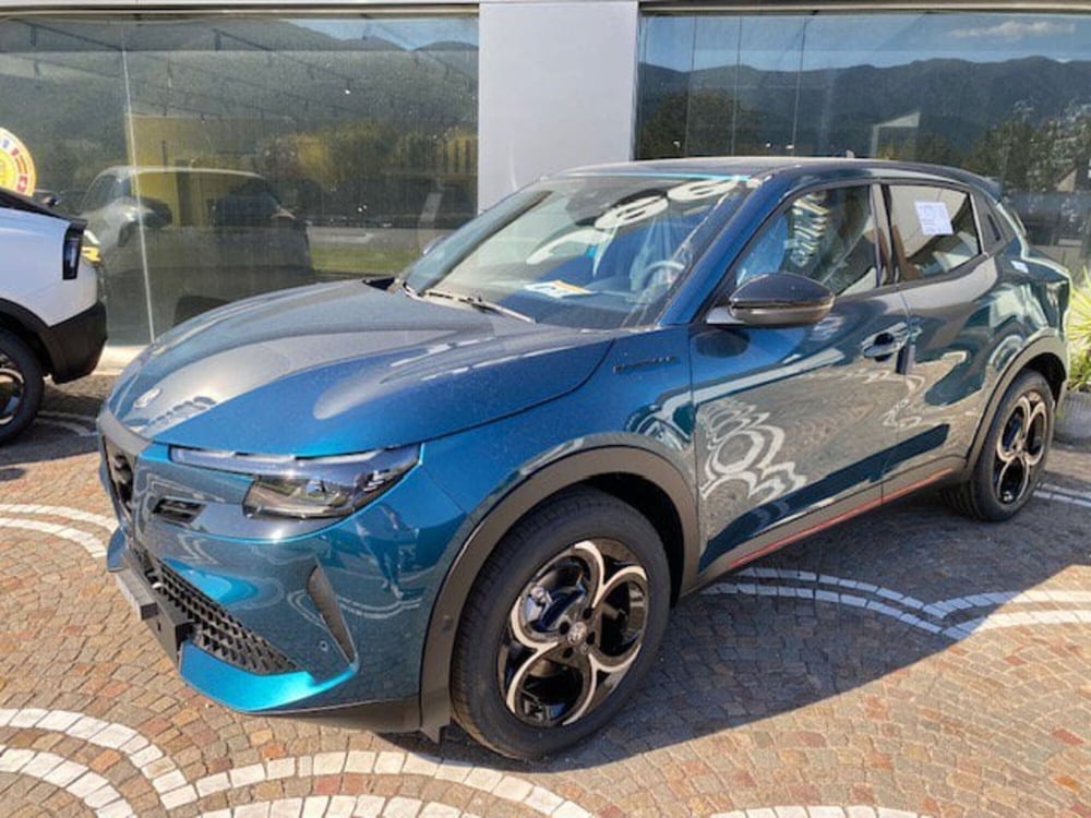 Alfa Romeo Junior nuova a Benevento (3)