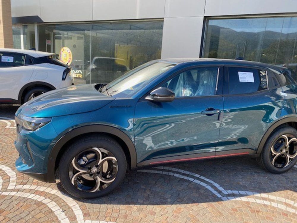 Alfa Romeo Junior nuova a Benevento (4)