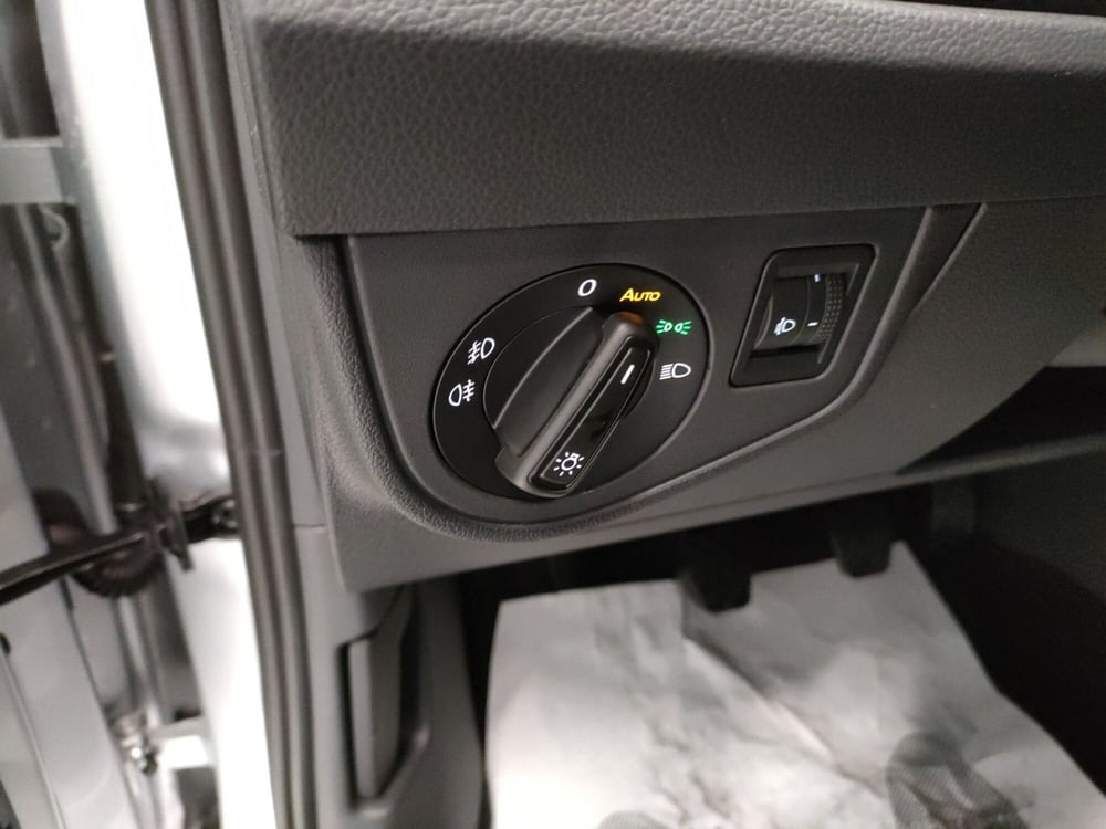 Volkswagen Taigo nuova a Bologna (10)