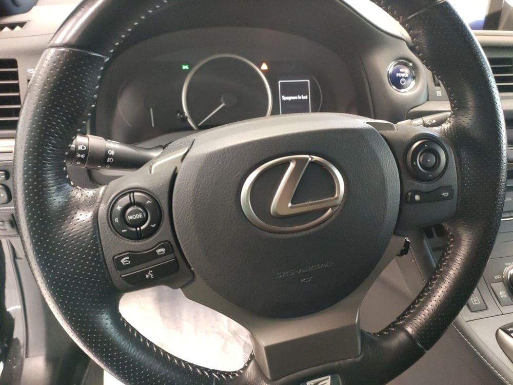 Lexus CT usata a Bologna (11)