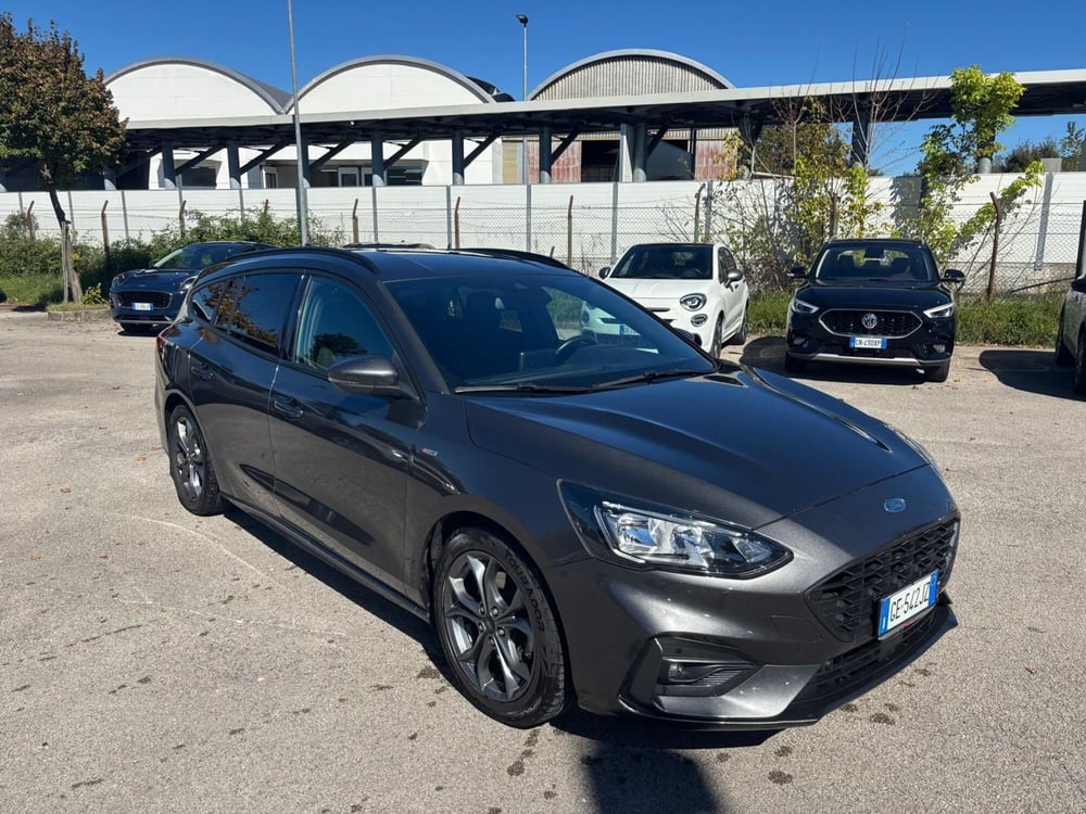 Ford Focus Station Wagon usata a Frosinone (6)