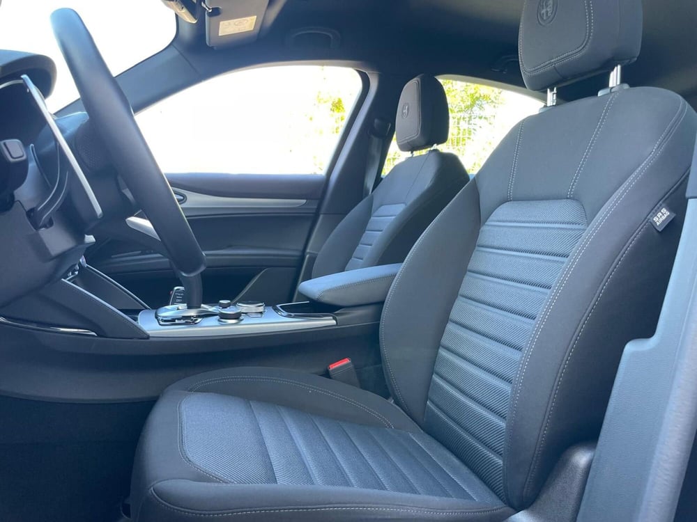 Alfa Romeo Stelvio usata a Ancona (11)