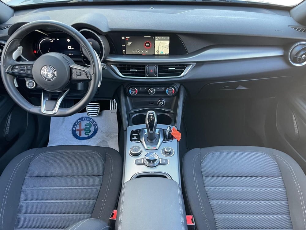 Alfa Romeo Stelvio usata a Ancona (12)
