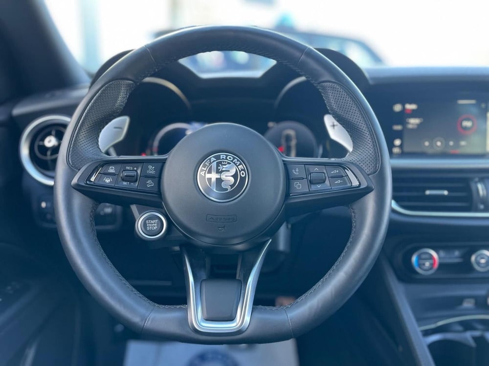 Alfa Romeo Stelvio usata a Ancona (13)