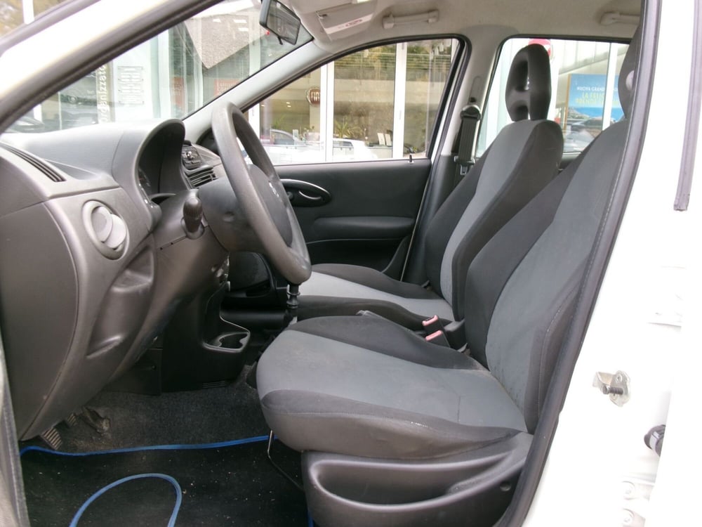Fiat Punto usata a Venezia (11)