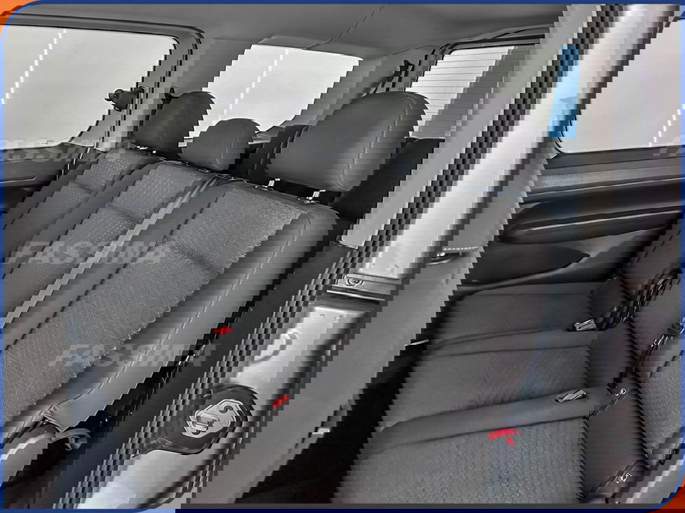 Ford Tourneo Connect usata a Milano (11)