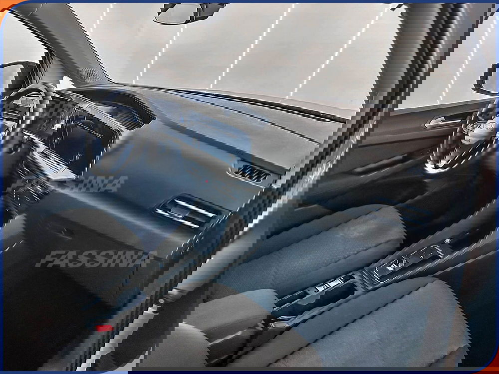 Ford Tourneo Connect usata a Milano (15)