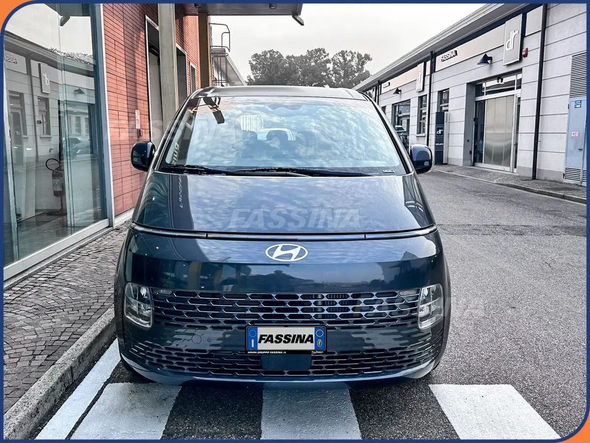 Hyundai Staria nuova a Milano (2)