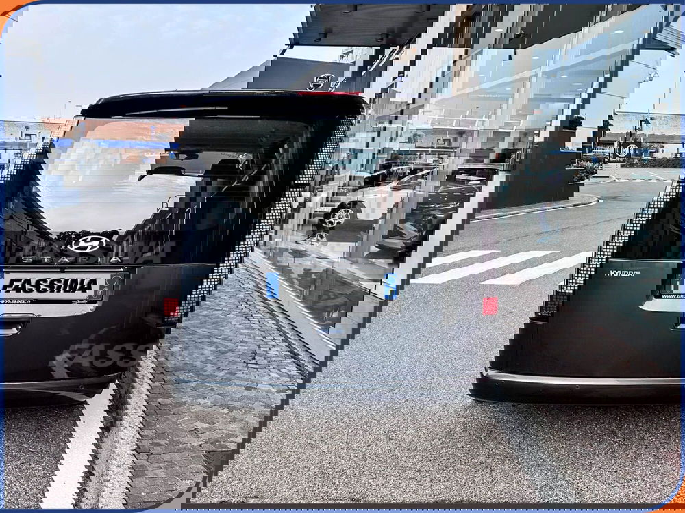 Hyundai Staria nuova a Milano (5)