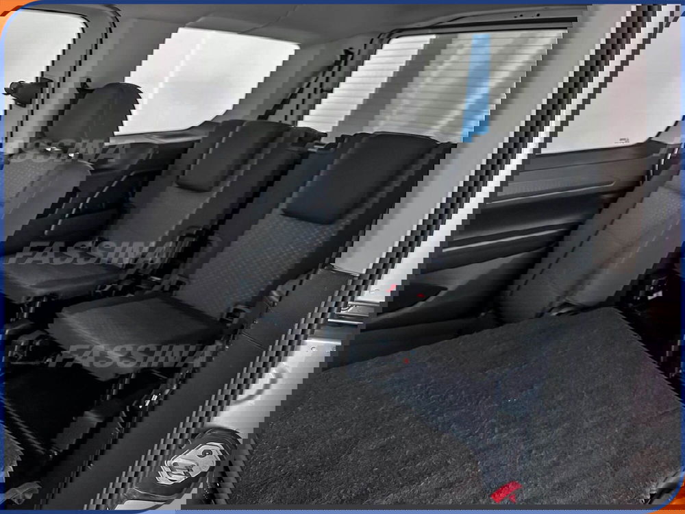 Ford Tourneo Connect usata a Milano (12)