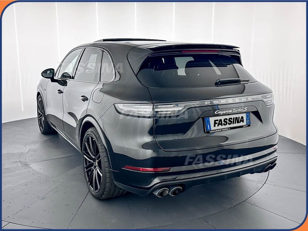 Porsche Cayenne usata a Milano (4)