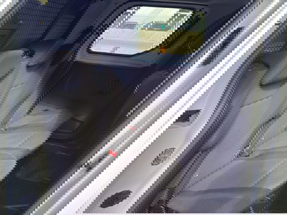 Peugeot Partner Furgone usata a Foggia (17)