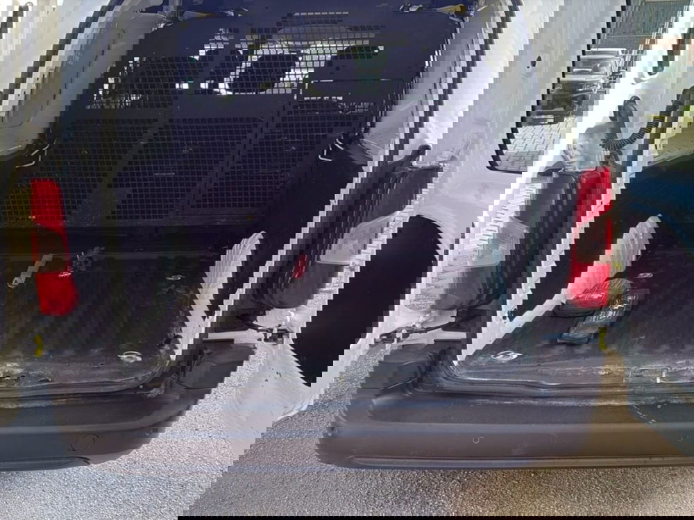 Peugeot Partner Furgone usata a Foggia (7)