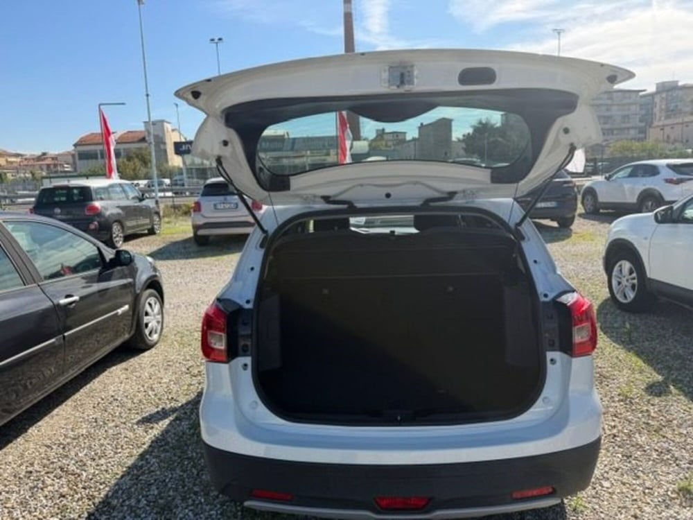 Suzuki S-Cross usata a Prato (15)