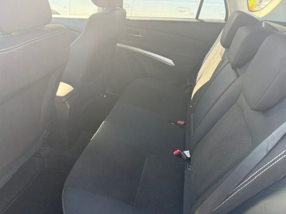 Suzuki S-Cross usata a Prato (8)