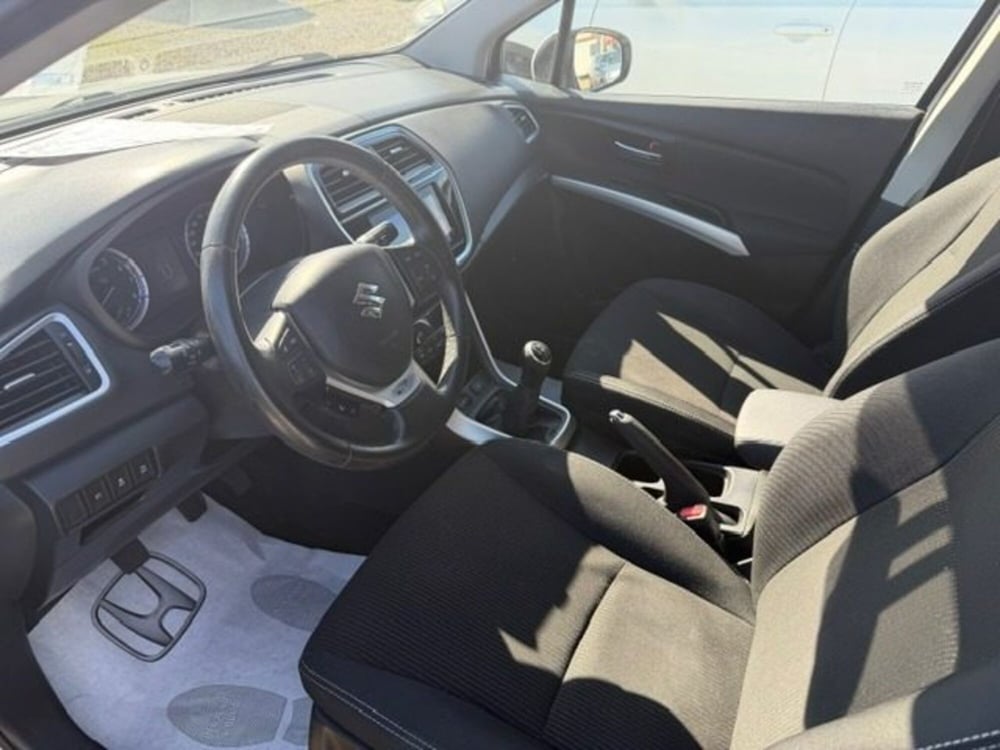 Suzuki S-Cross usata a Prato (9)