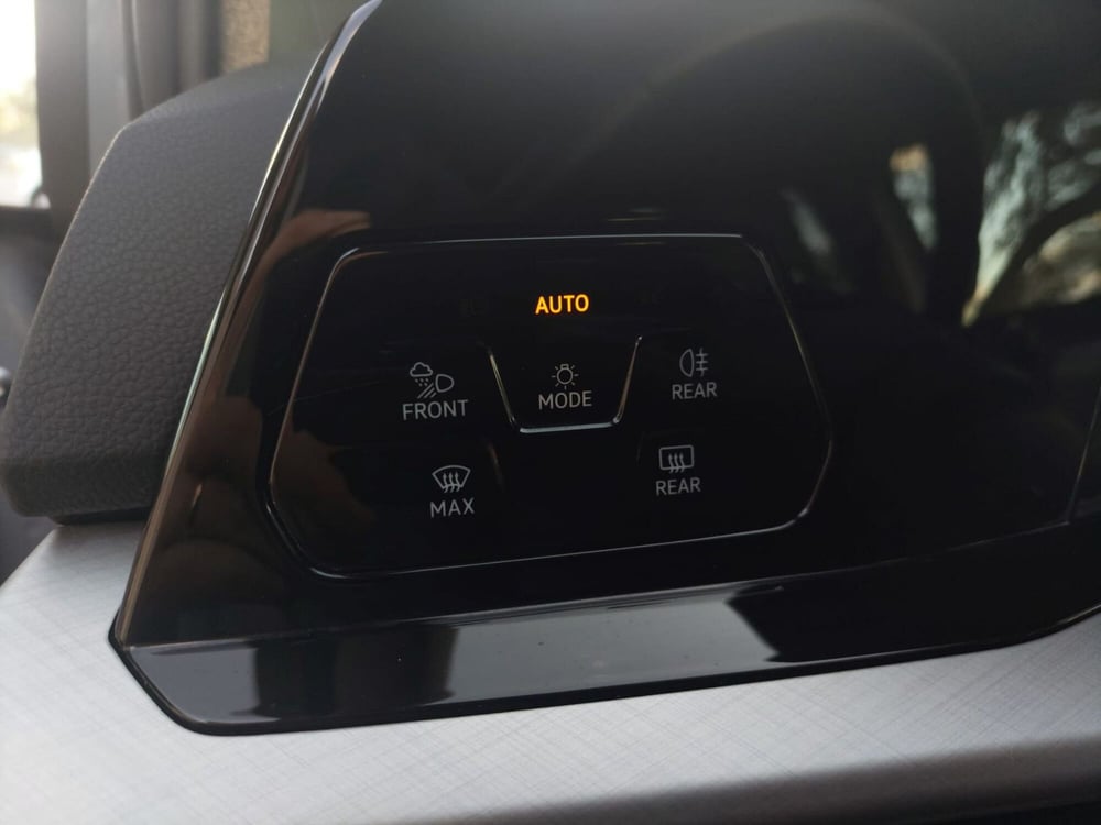 Volkswagen Golf usata a Bari (18)