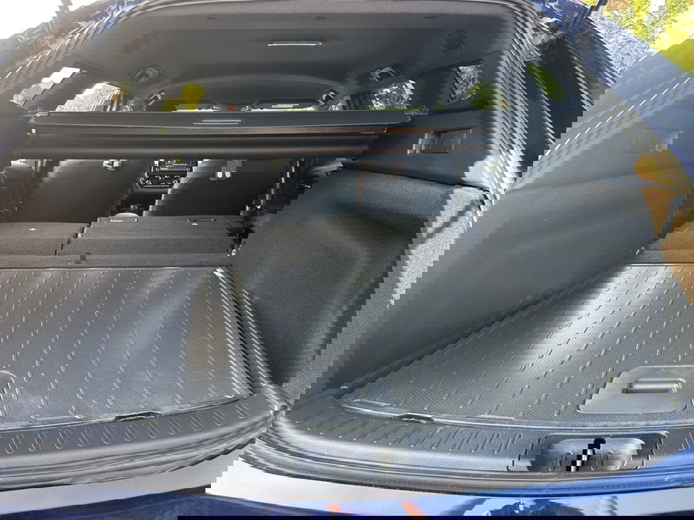 Suzuki Swace usata a Vercelli (18)
