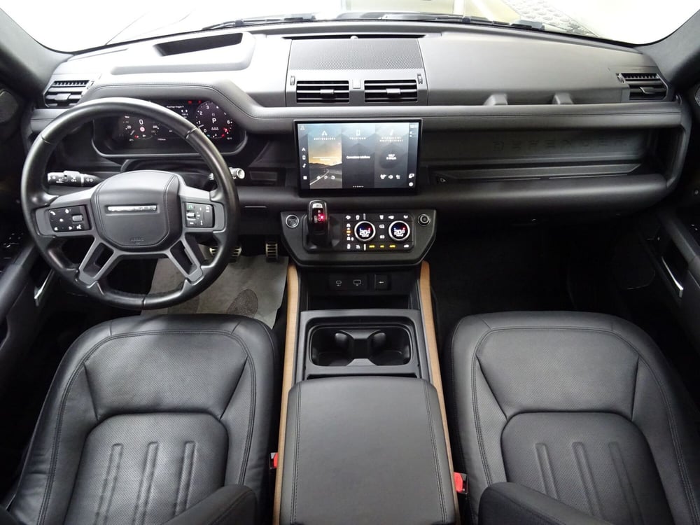 Land Rover Defender usata a Como (4)
