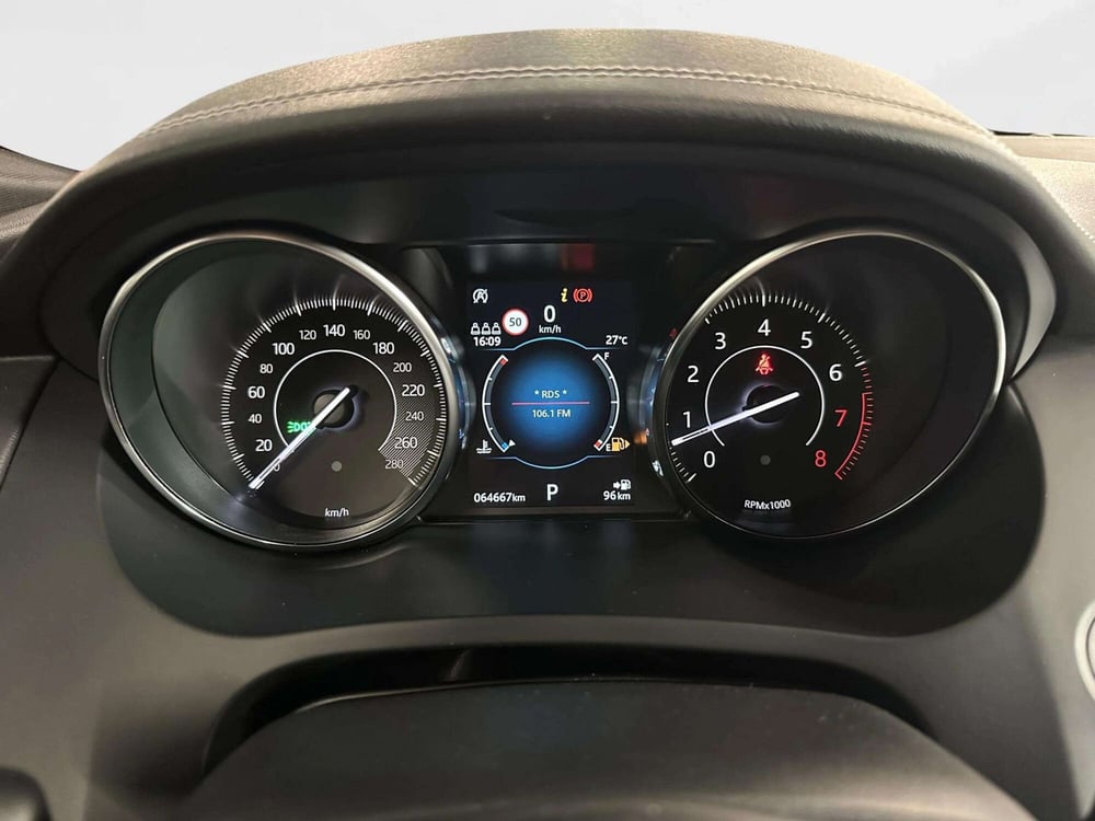 Jaguar E-Pace usata a Siena (10)