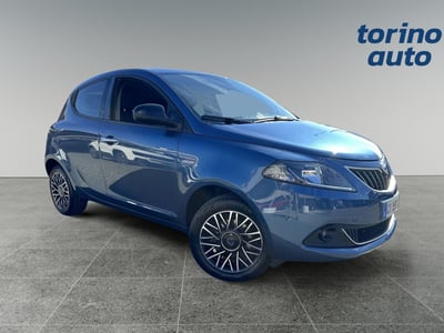 Lancia Ypsilon 1.0 FireFly 5 porte S&amp;S Hybrid Ecochic Silver del 2024 usata a Torino