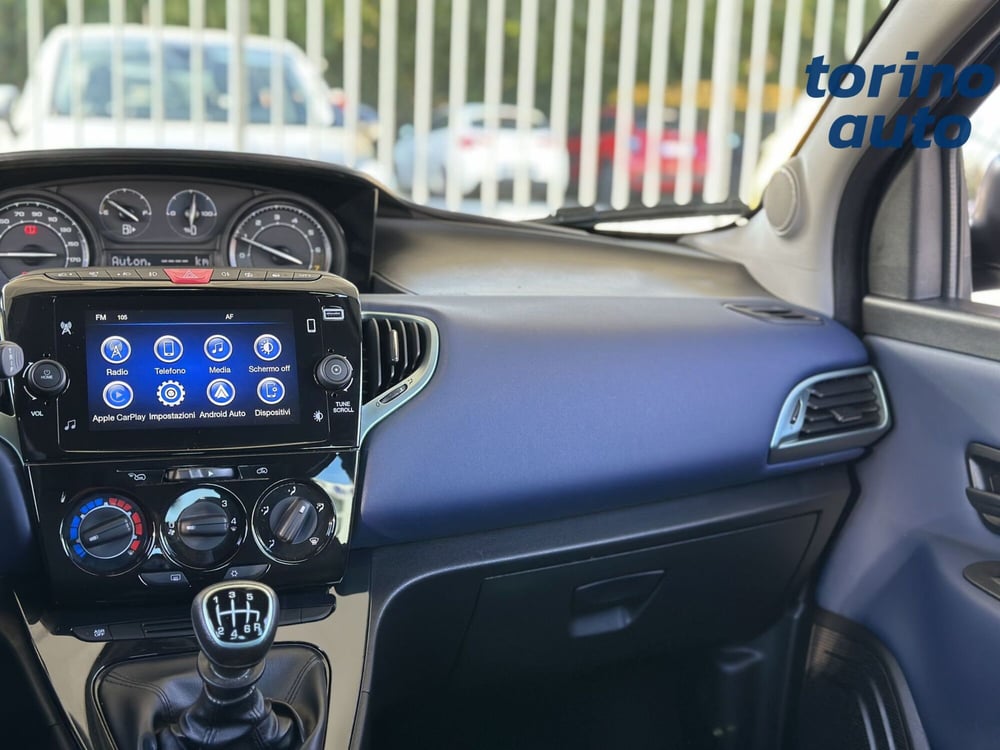 Lancia Ypsilon usata a Torino (14)