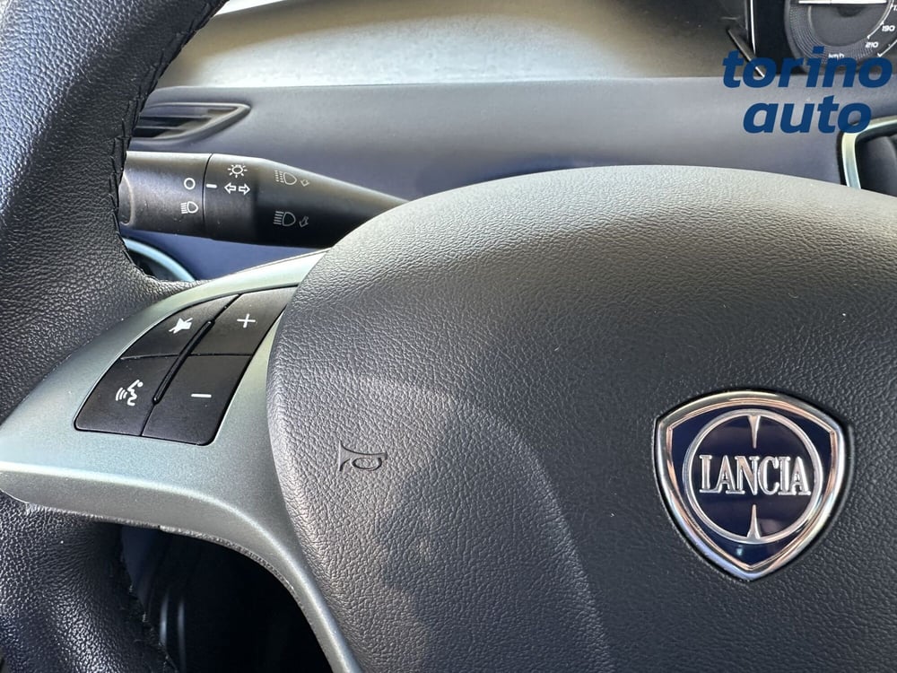 Lancia Ypsilon usata a Torino (17)