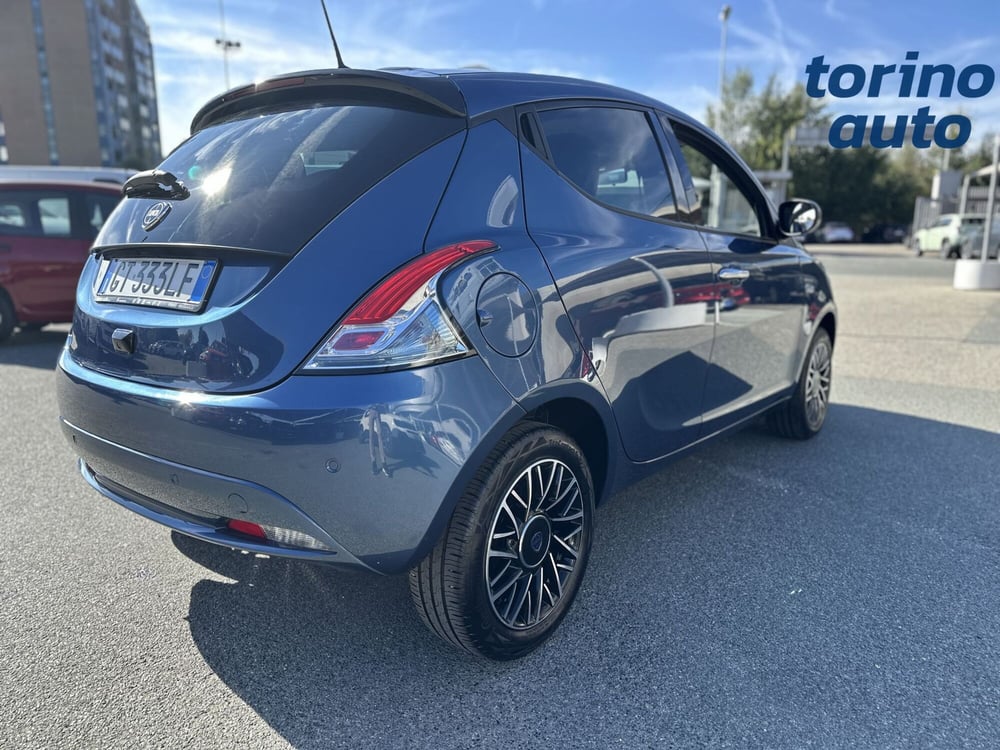 Lancia Ypsilon usata a Torino (7)